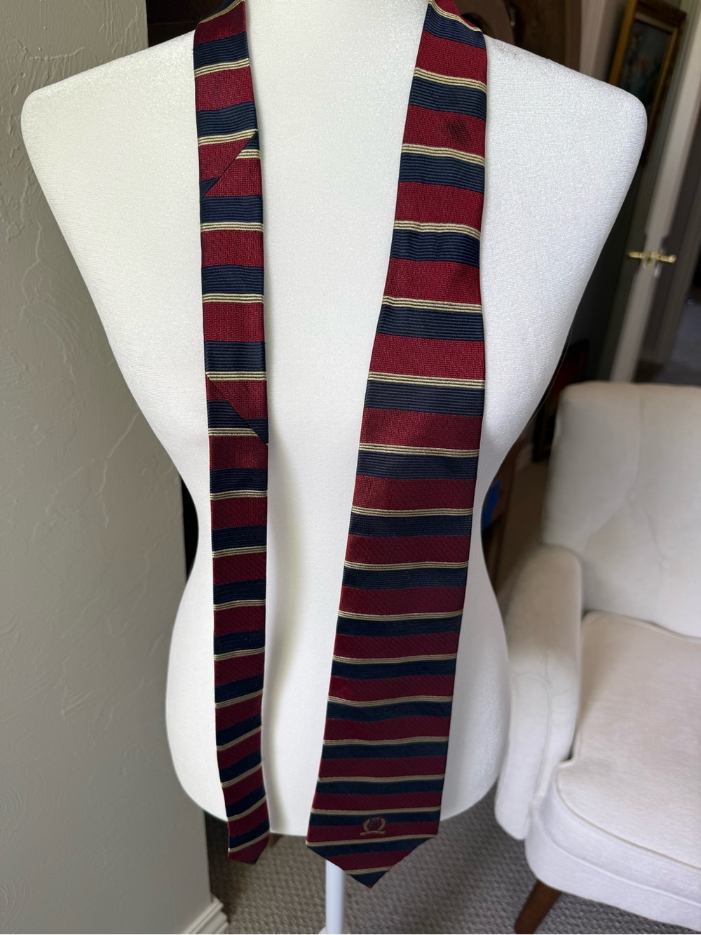 Tommy Hilfiger Italian Silk Tie Burgundy Navy Gold Striped Preppy 4”